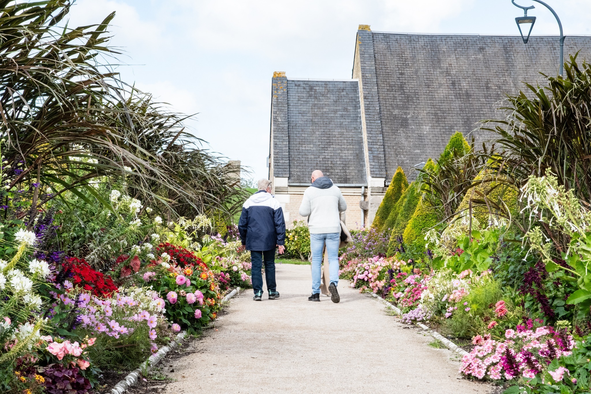 Visite guidée pédestre 
« Découverte des Jardins de l’Arsenal en compagnie de Monsieur Le Nôtre, jardinier du Roy »