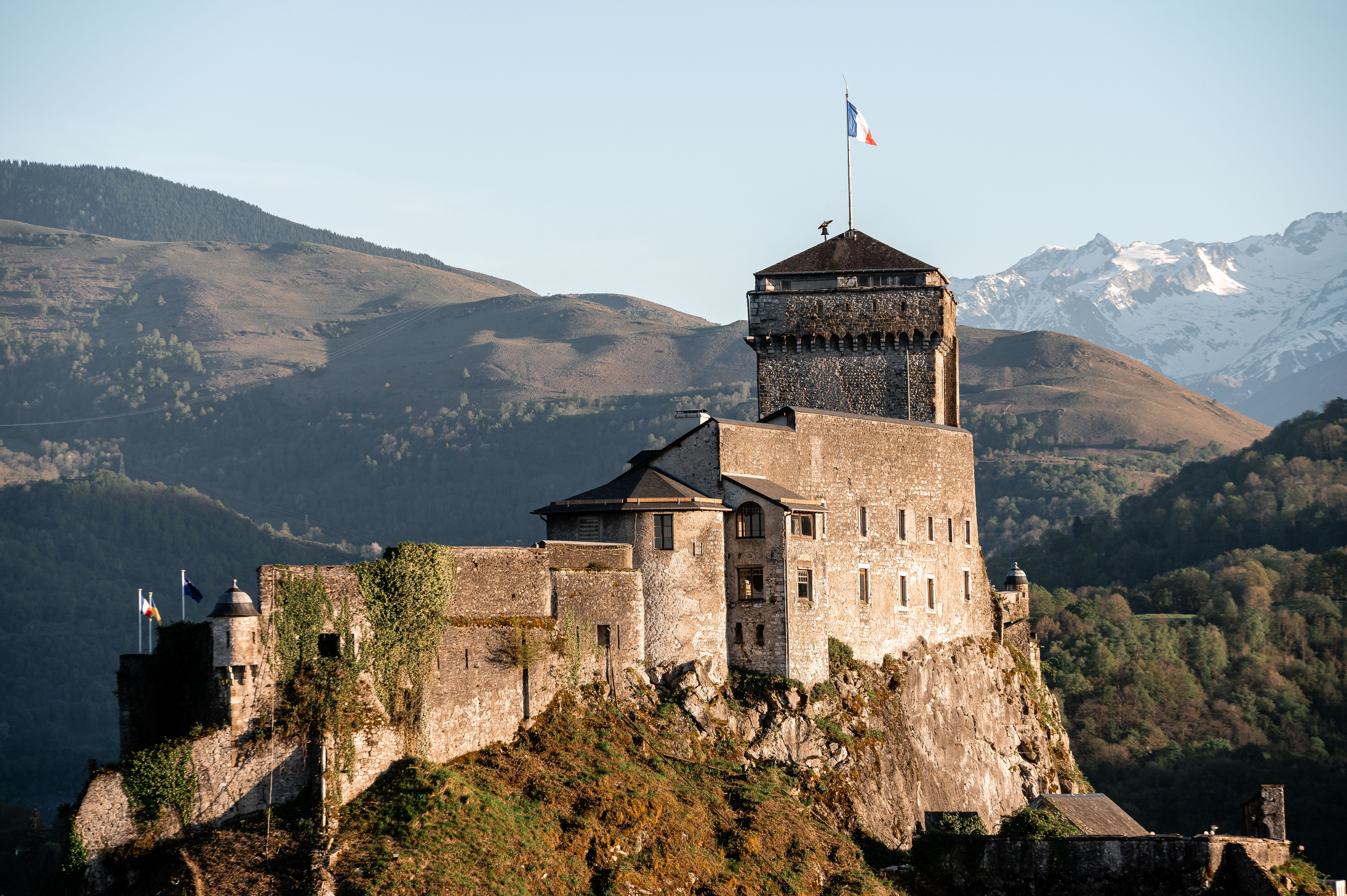 Visite guidée du Château fort – Musée Pyrénéen : « secrets archéologiques »