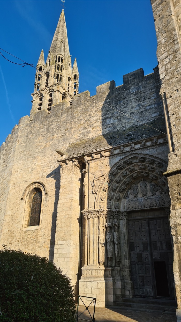 Visite libre de la Collégiale Notre-Dame