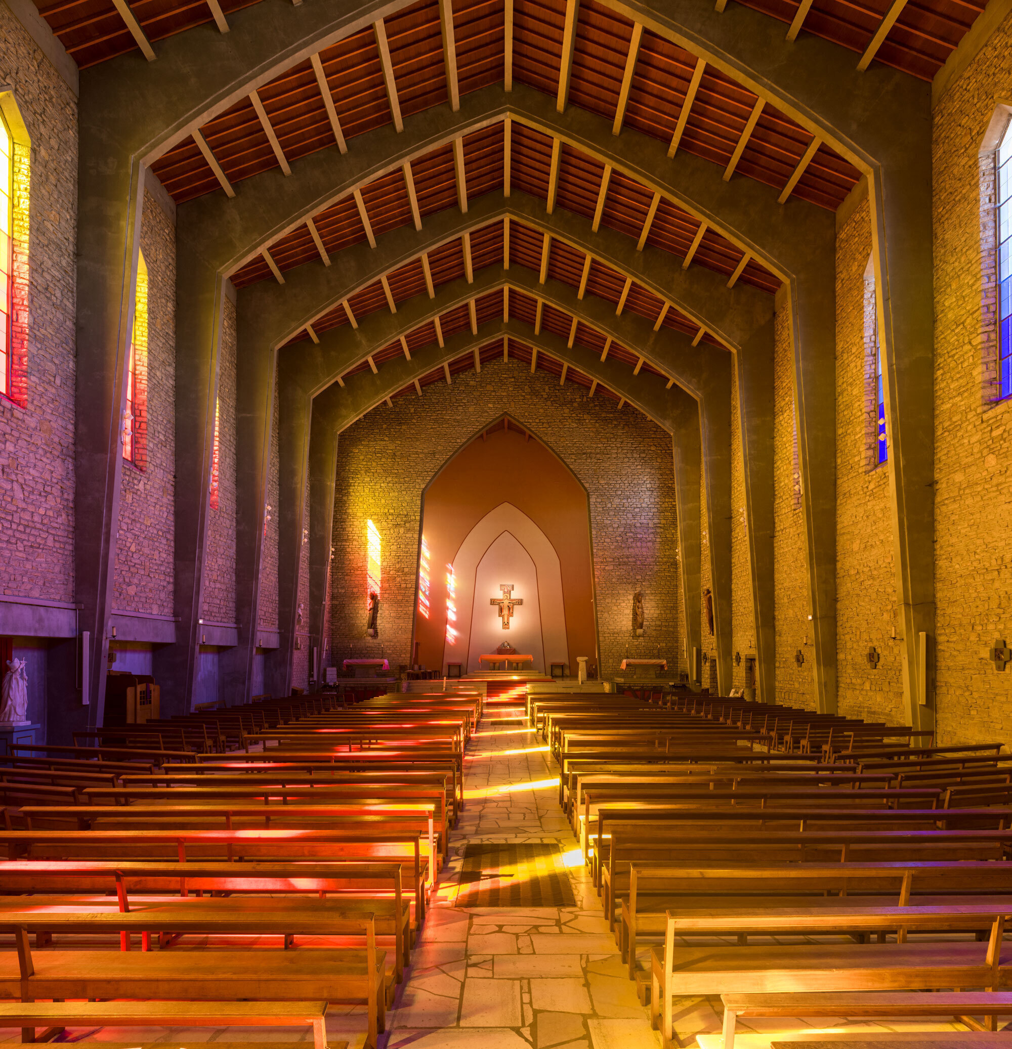 Visite de l'église Saint-Bernard et de la poudrière devenue chapelle Notre-Dame d'Ephèse