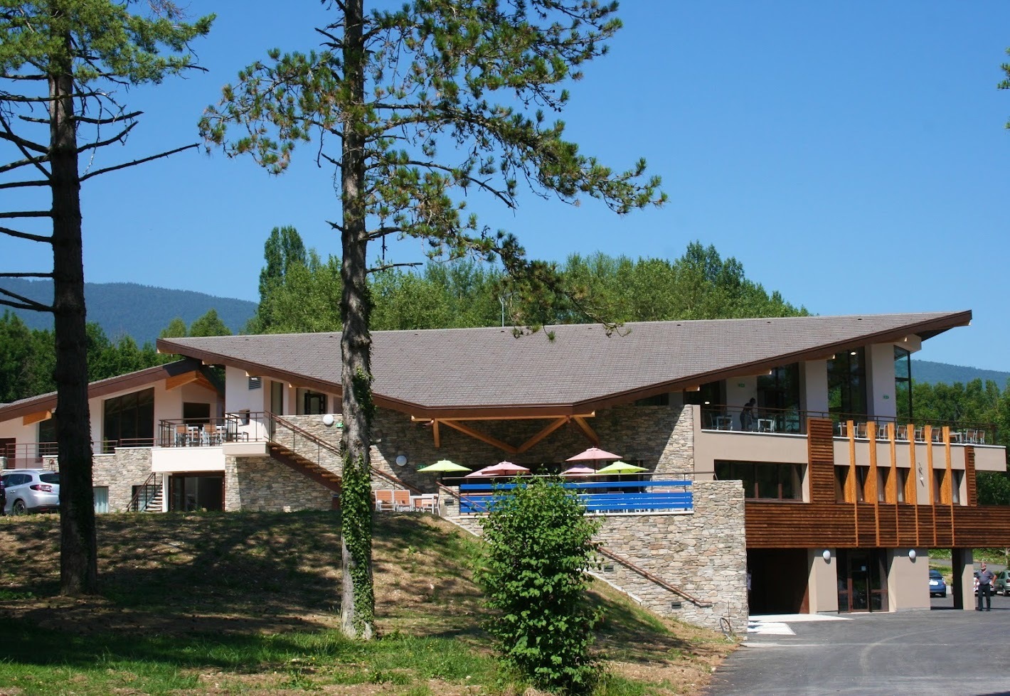 Ternélia Le Pré du Lac