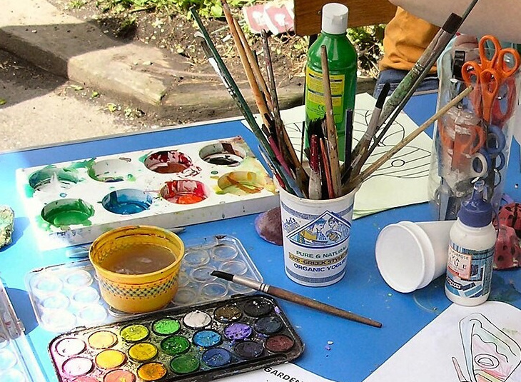 DONNEZ DE LA COULEUR À VOS LIVRES