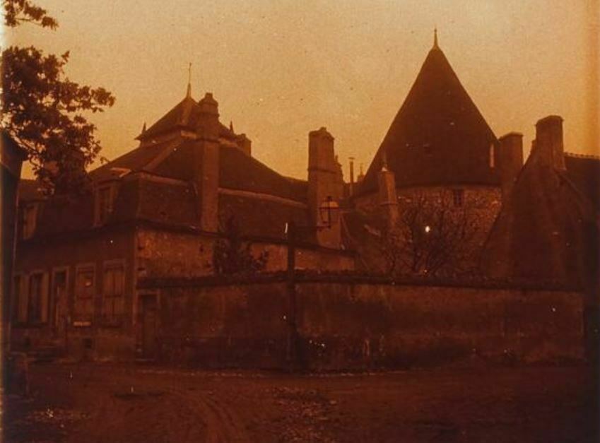 Tours et détours à Cosne