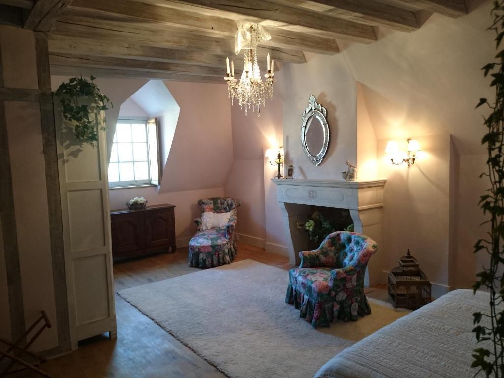 Découvrez l'intérieur d'une maison forte du XVIe siècle