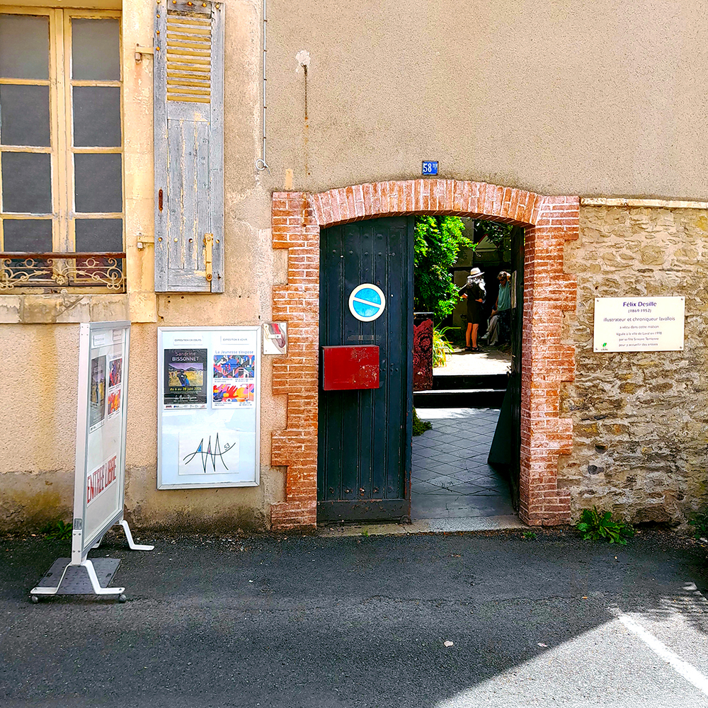 LA MAISON RIGOLOTE (AAA 53)