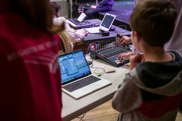 Ateliers spécialement pour le jeune public (7-11 ans) avec Mirtru Escalona-Mijares