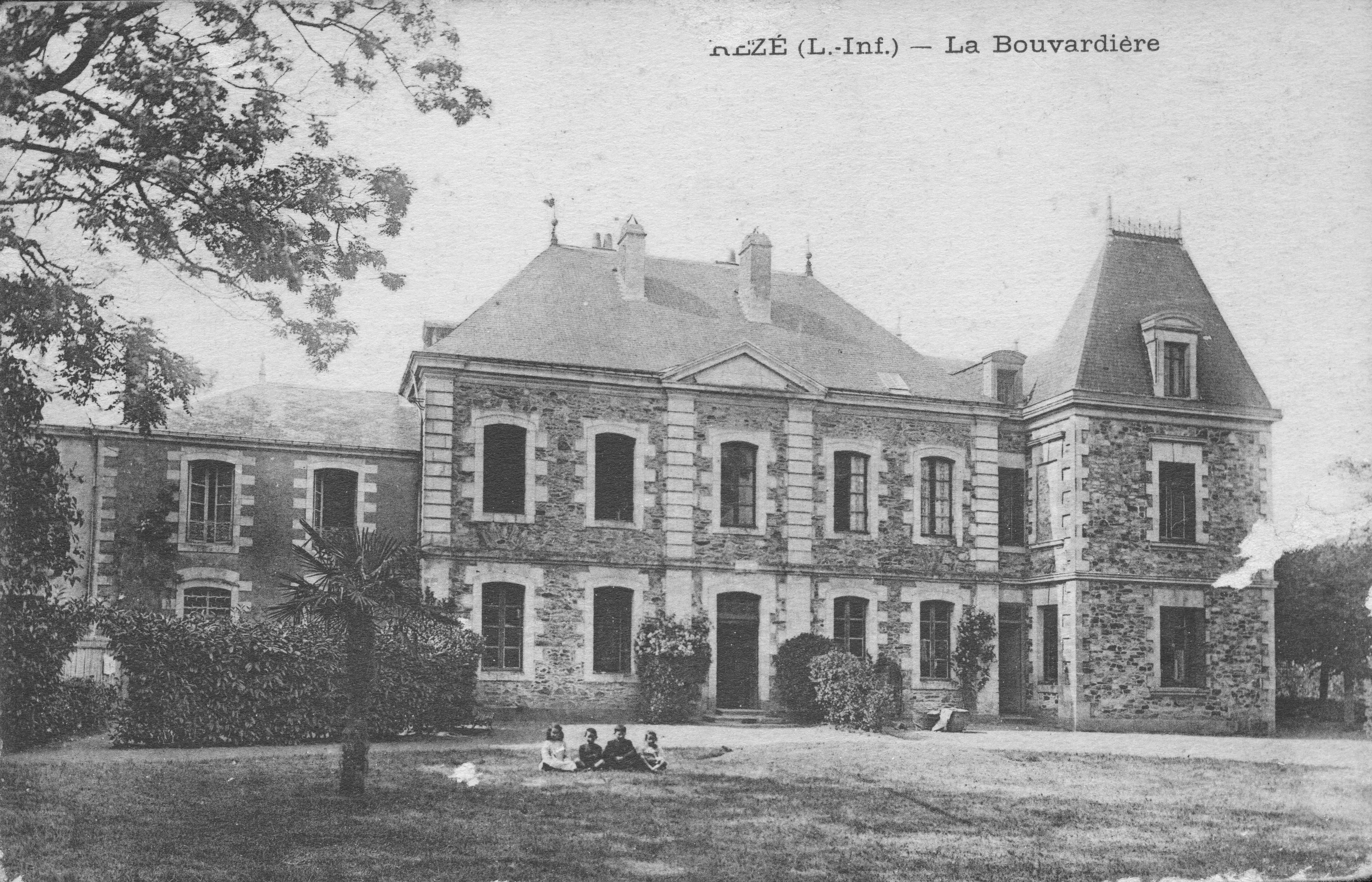 Exposition sur les belles demeures rezéennes