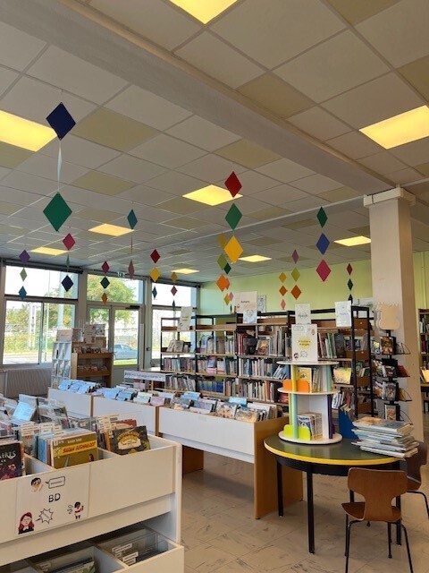 La bibliothèque des Rives du Cher dans son quartier