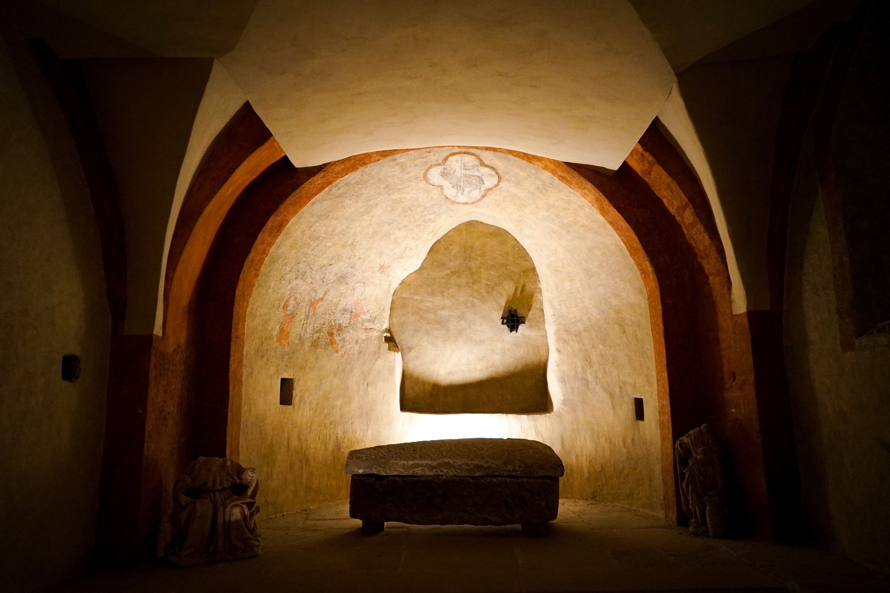 Visite guidée des cryptes de l'église abbatiale