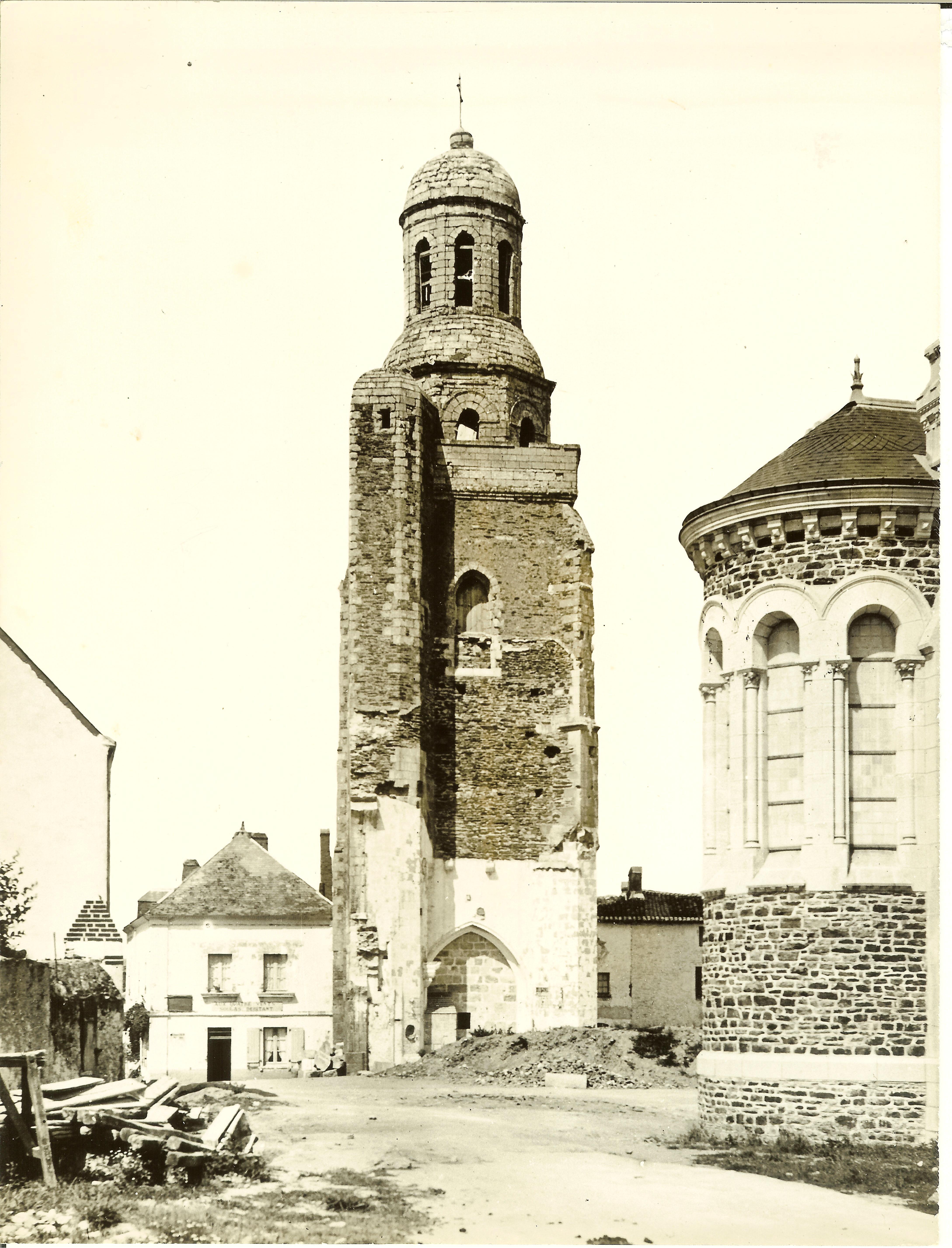 St Pierre de Bouguenais, une histoire de clochers