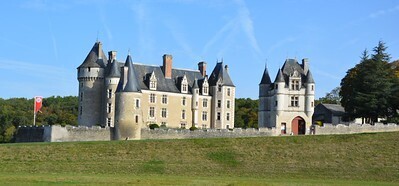 Visite libre du château de Montpoupon
