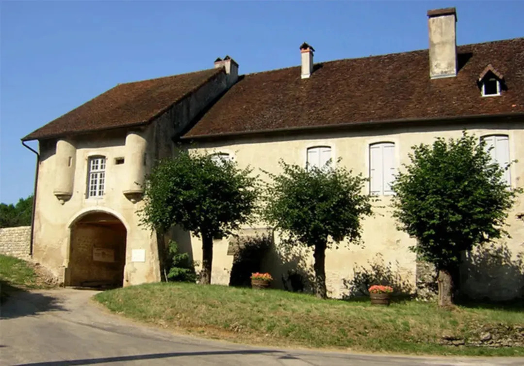 Exposition d'art et d'artisanat local au château de Quintigny