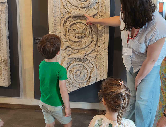 À petits pas