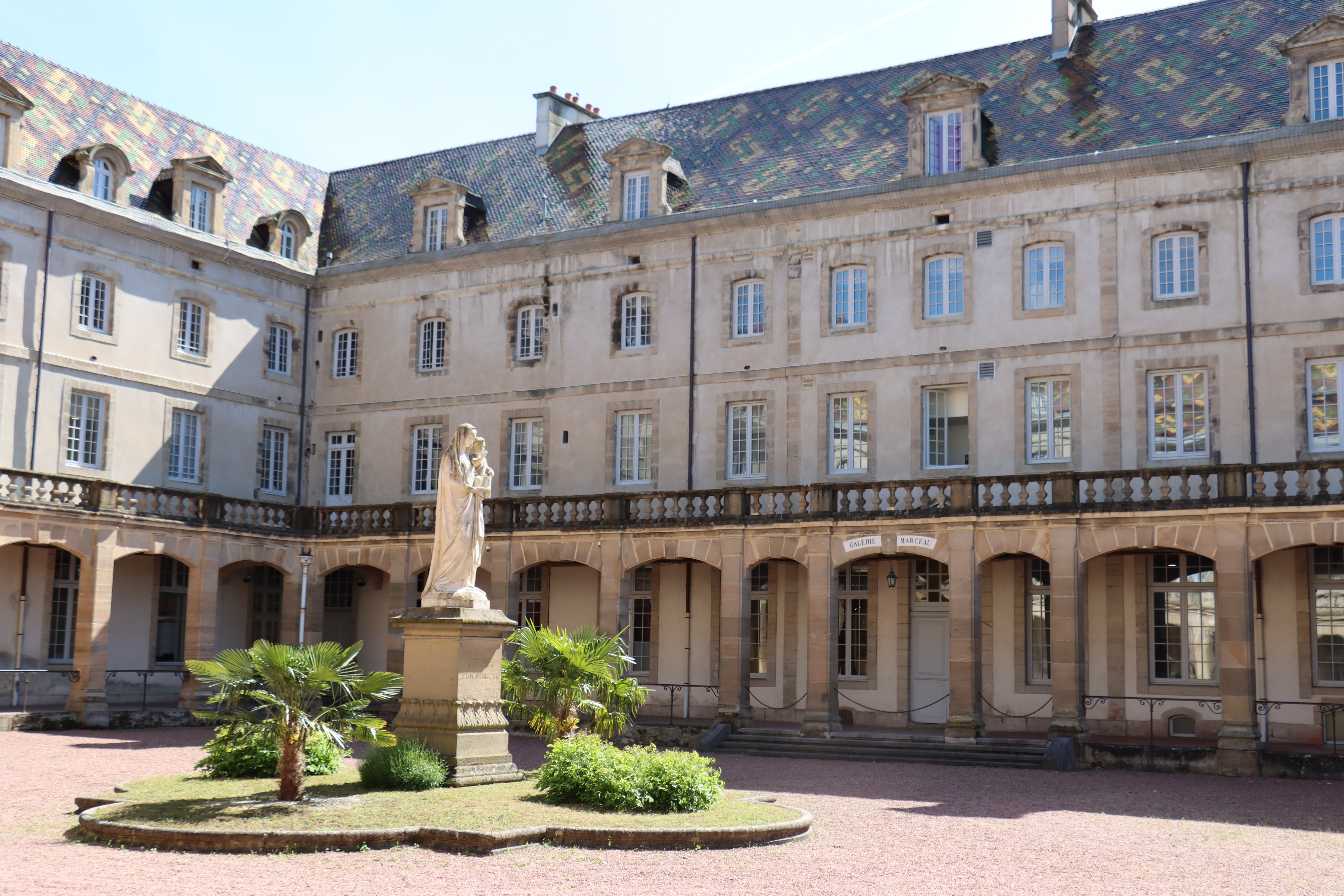Visite du lycée militaire d'Autun