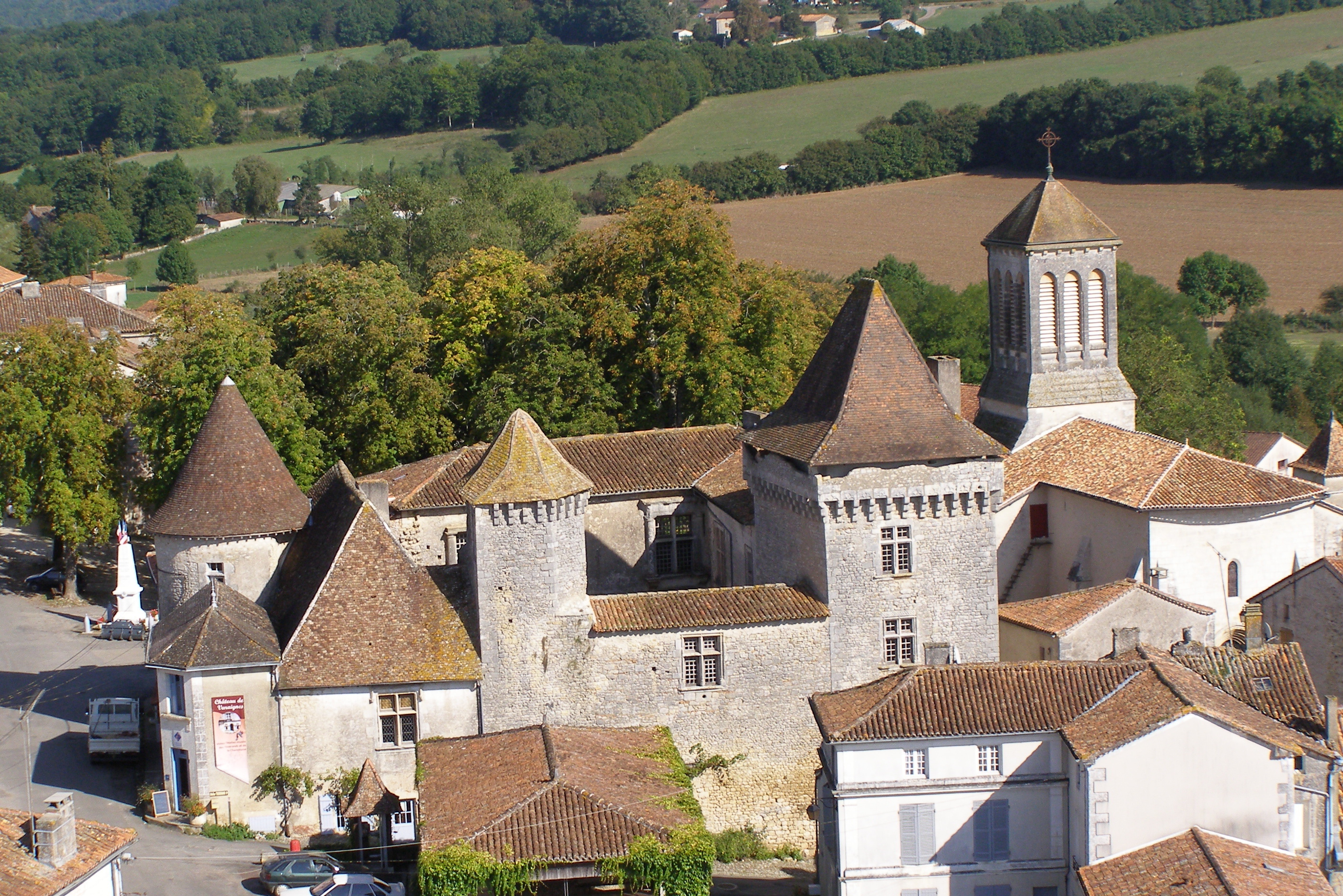 Visite guidée de l'atelier : musée des tisserands et de la Charentaise