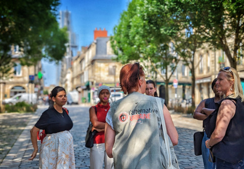 Balade urbaine à St Michel : Quartier au féminin