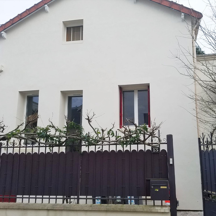 Maison des années 30 rénovée : ITE fibre de bois, combles, solaire thermique. Confort amélioré, conso de gaz en baisse. Échangez avec les propriétaires ! 30 mai 2026.