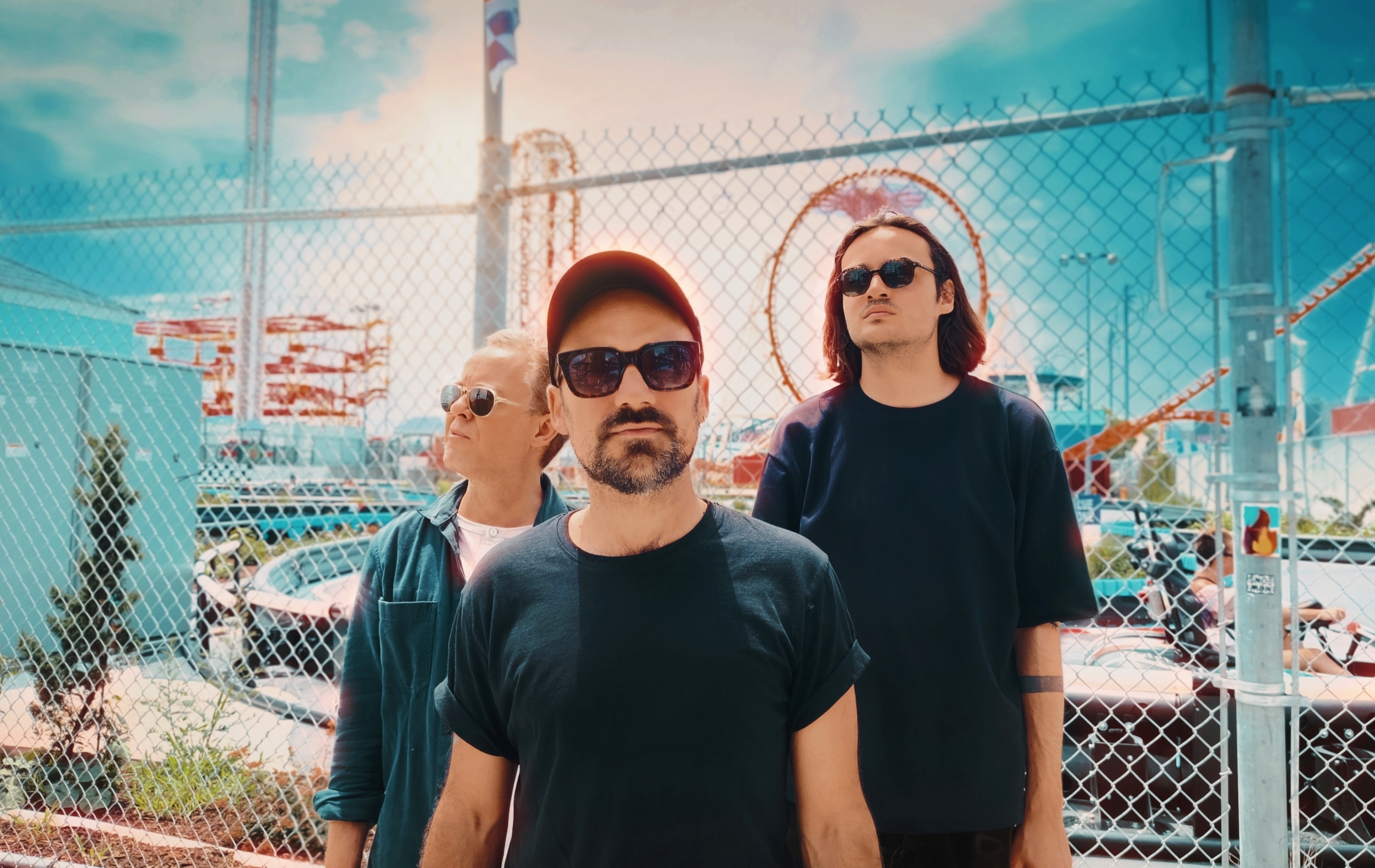 NO MONAY KIDS + SIXPENNY MILLIONNAIRE (1ère partie)