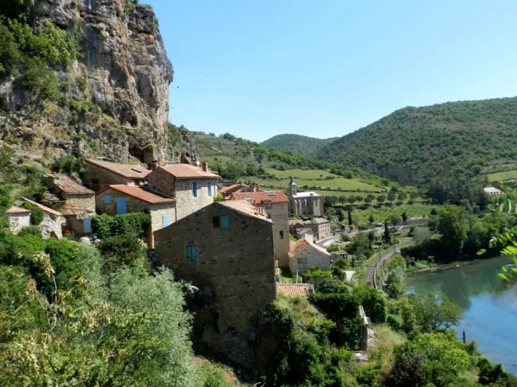 Visite guidée du village de Peyre