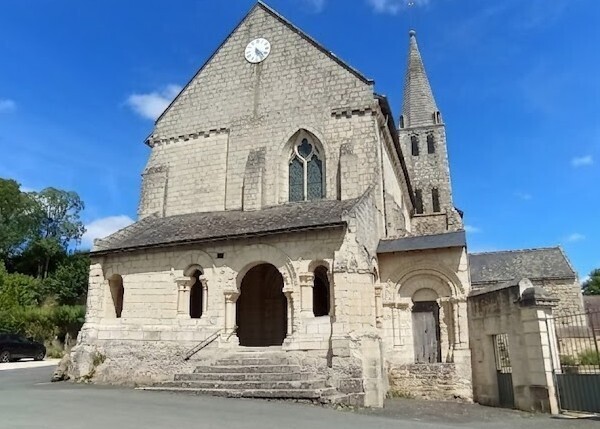 Visite commentée de l'église et du porche de l'église d'Avon-les-Roches