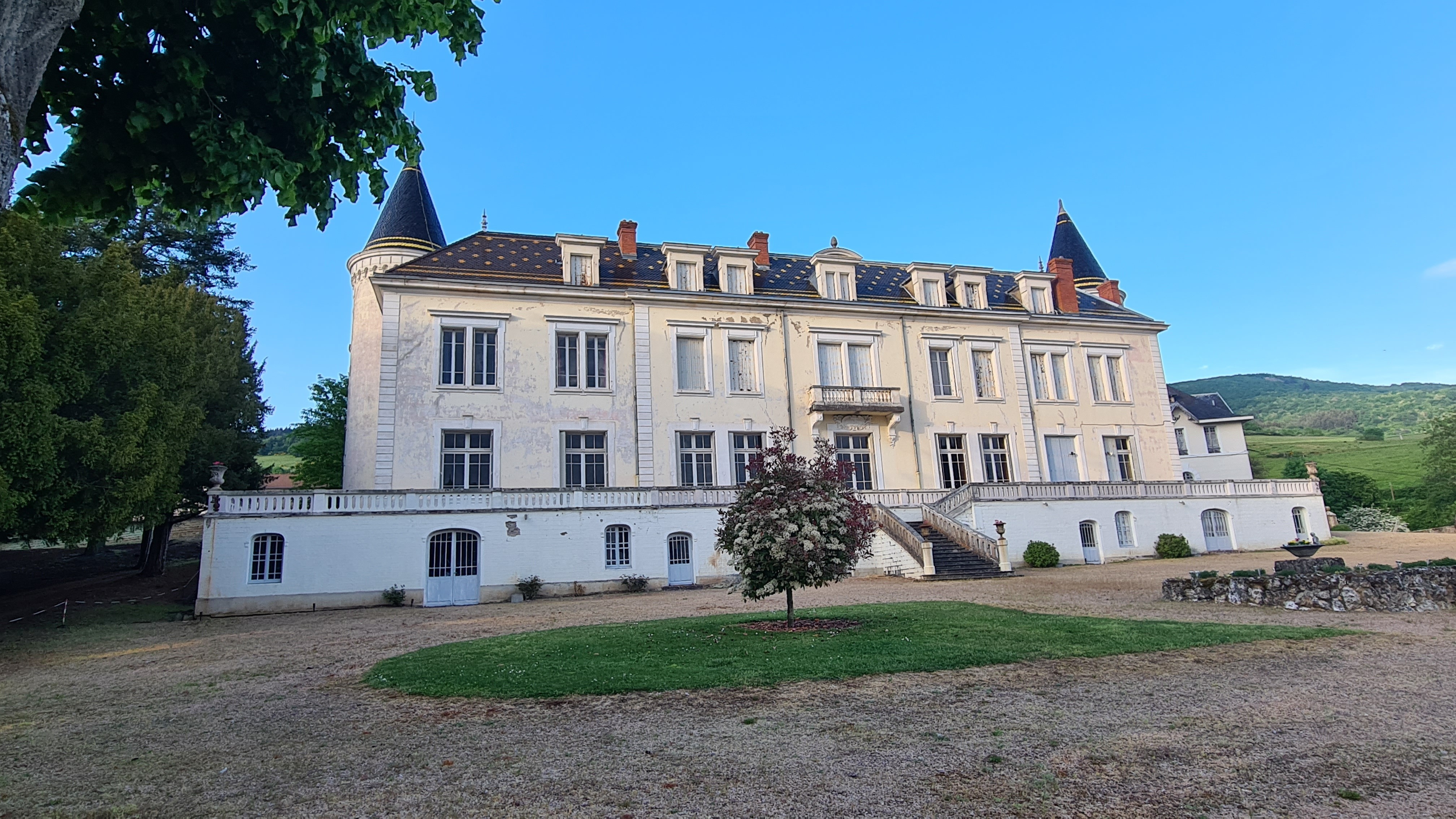 Visite du Château des Ardillats et exposition temporaire