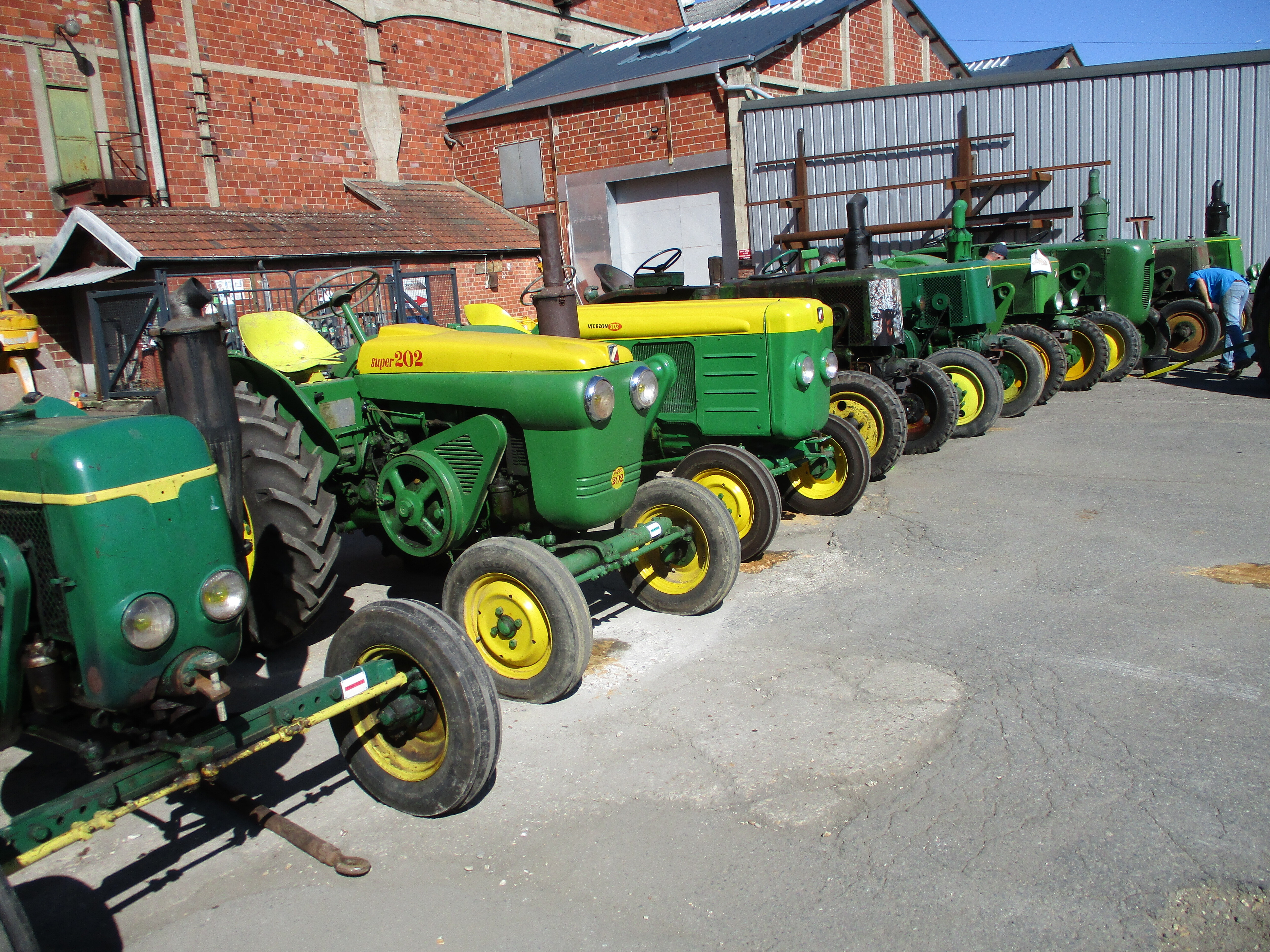 Découverte du local de l'association Mémoire Industrielle et Agricole du Pays de Vierzon