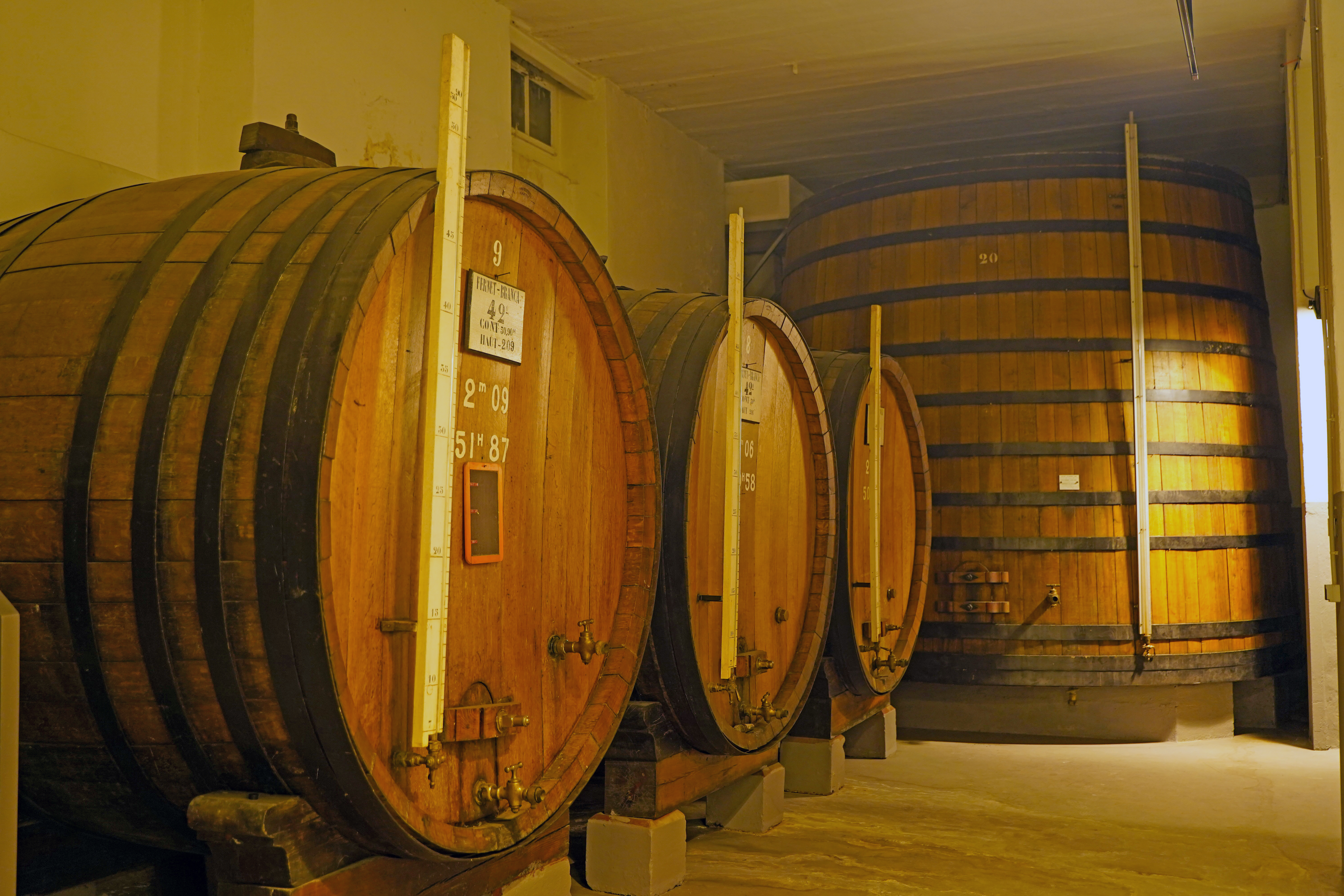 Fernet-Branca, les secrets des caves