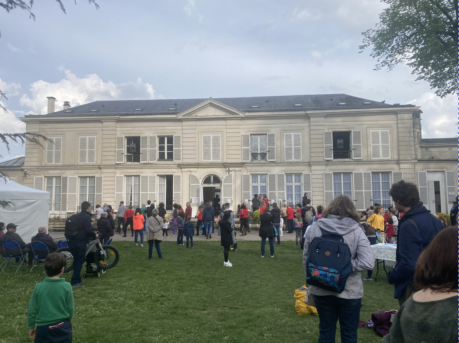 Réunion publique : Quel avenir pour la Maison Raspail ? Les étapes pour créer un lieu culturel et convivial ancré dans l’histoire et son patrimoine