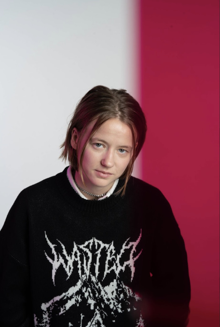 Entre composition et technique, elle dévoilera les secrets de la basse : rôle rythmique, construction du son et création. Apportez vos instruments ! Séance suivie d’échanges.