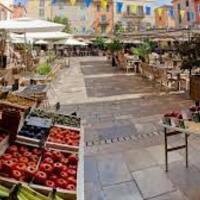 Marché avec producteurs locaux