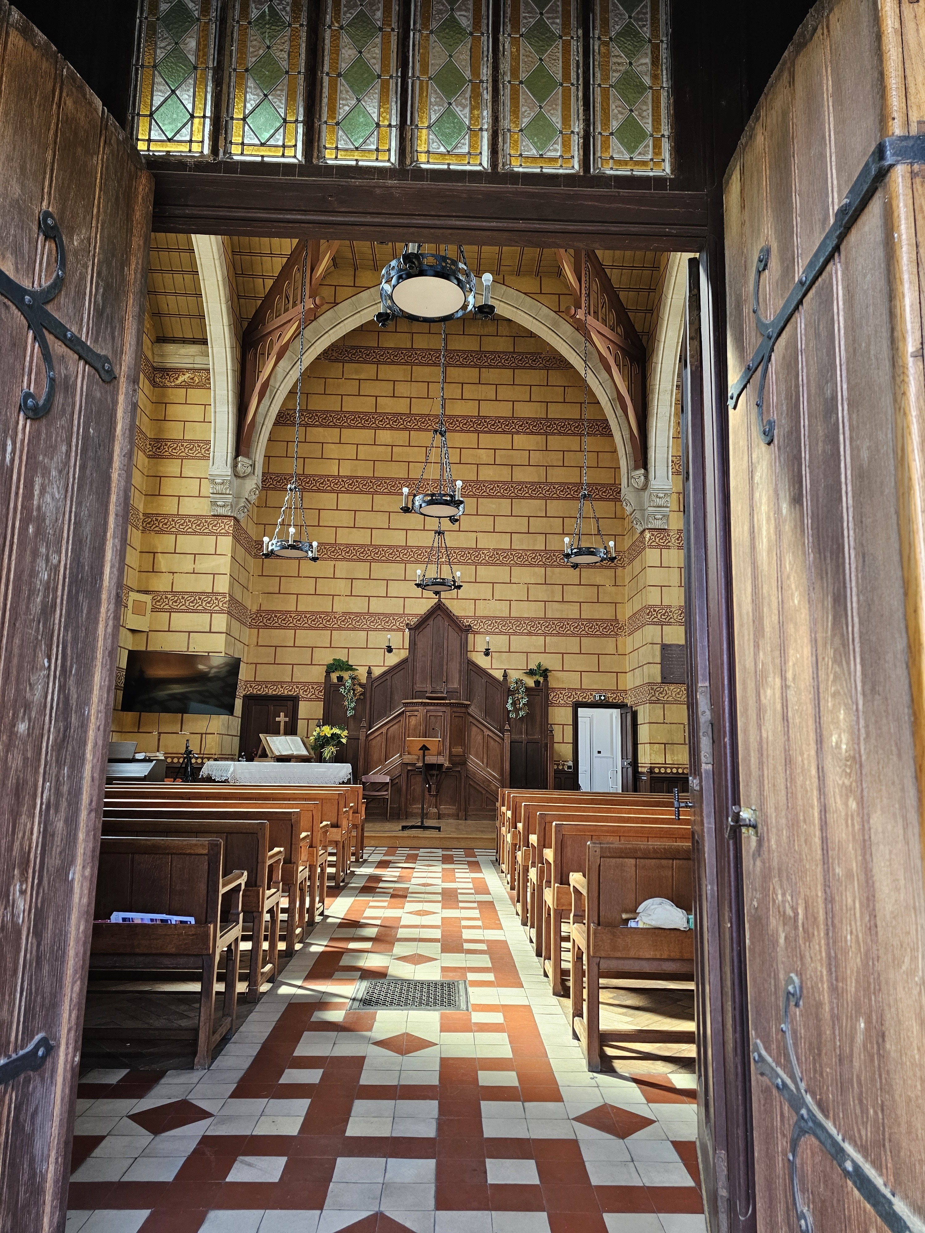 Protester et résister: Visite guidée du Temple protestant de Compiègne
