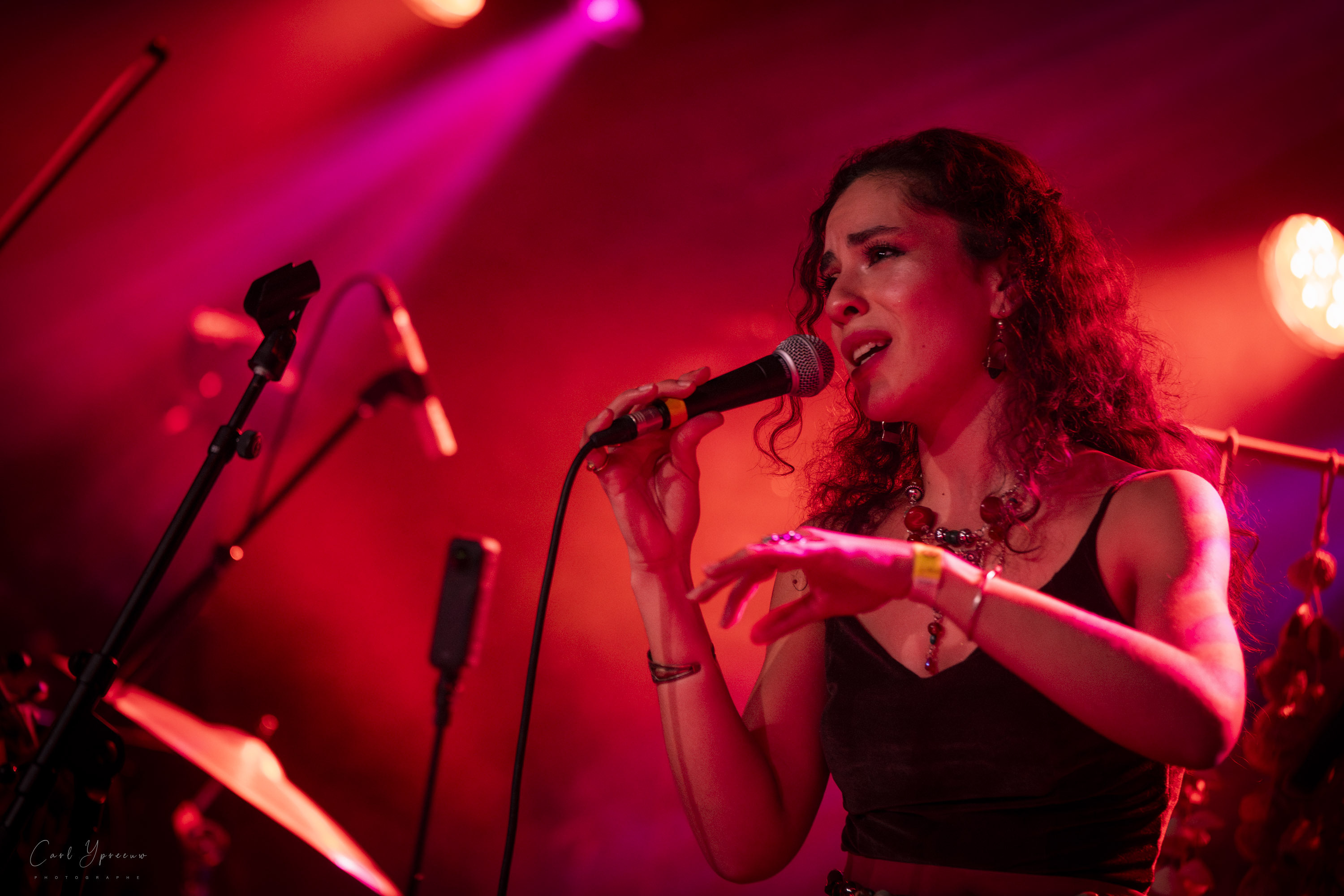 CONCERT : HAJAR BENHSAÏM ET SES MUSICIENS