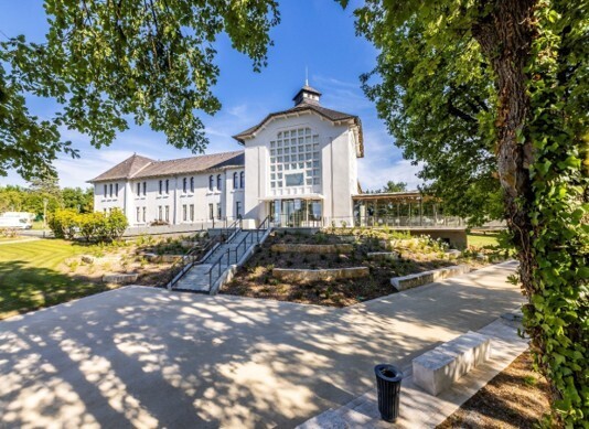Immersion à la source de la marque La Roche-Posay - Le Centre Thermal, centre de réadaptation de la peau