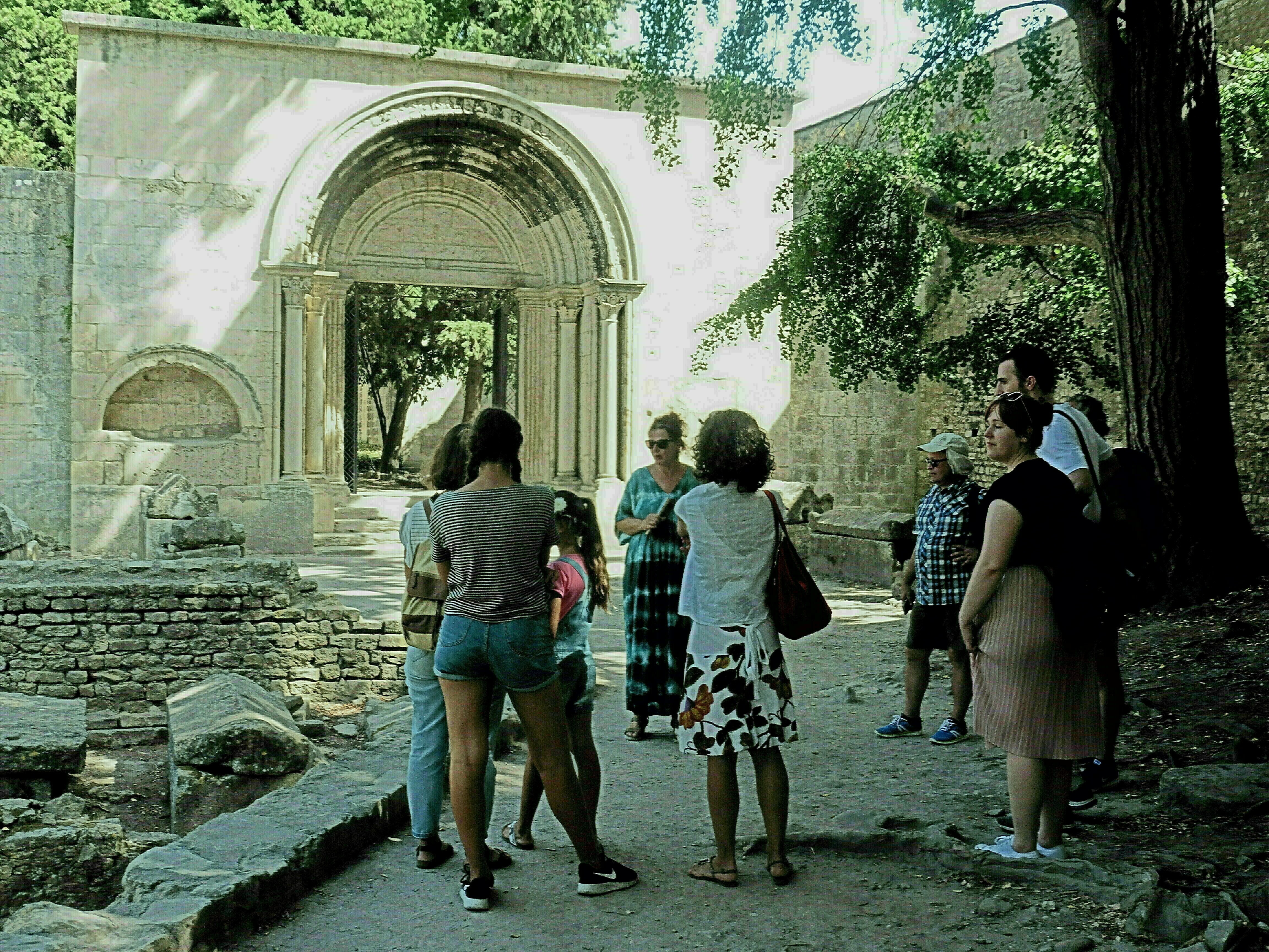 Découverte des Alyscamps