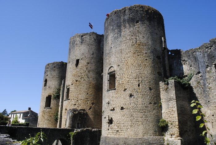 Visite contée au château de Villandraut