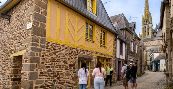 Visite guidée de Bazouges-la-Pérouse, Petite Cité de Caractère®