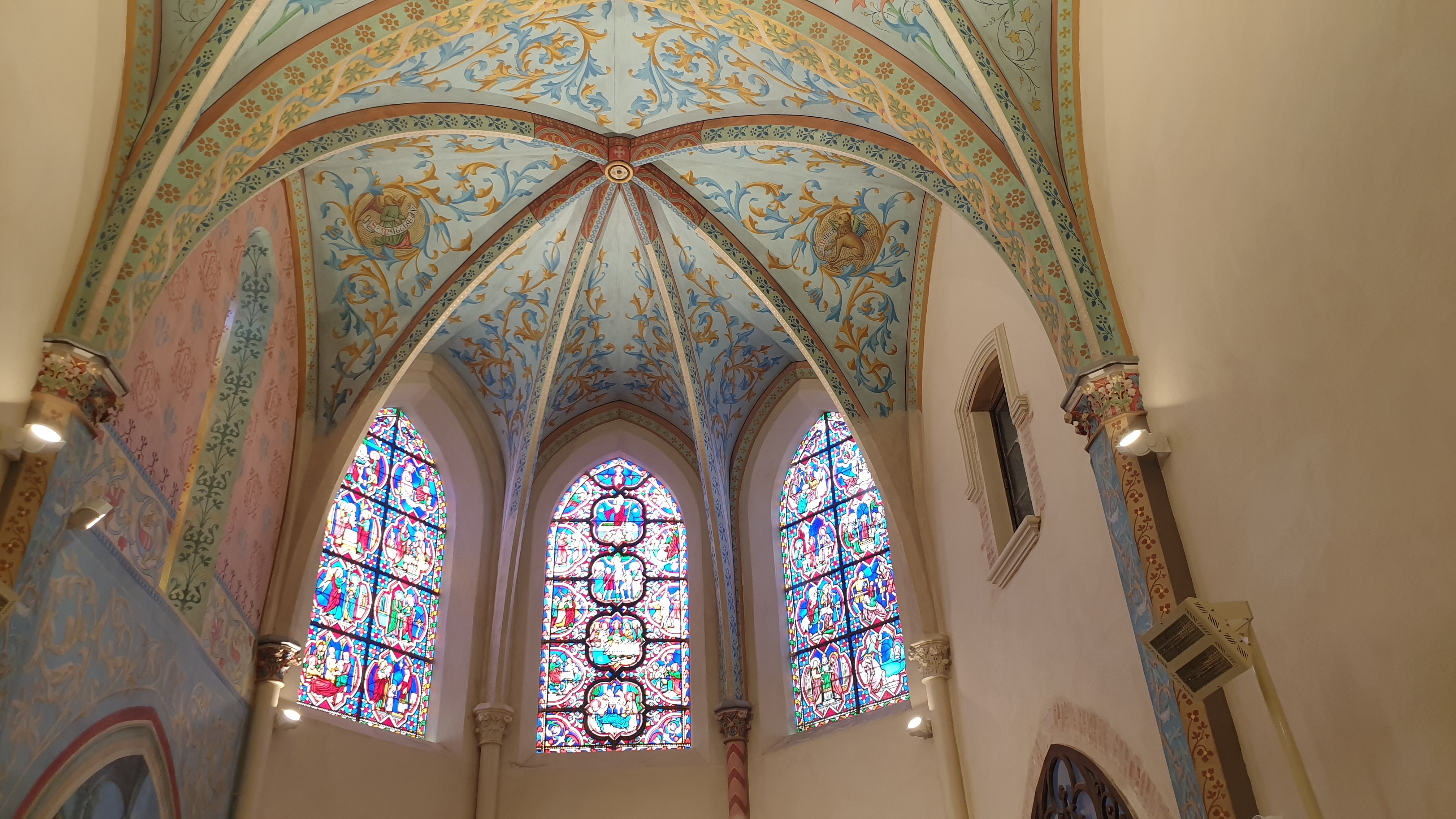 Vitraux de la Chapelle