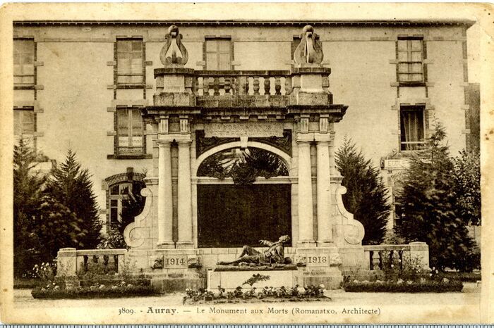 Le Monument aux Morts