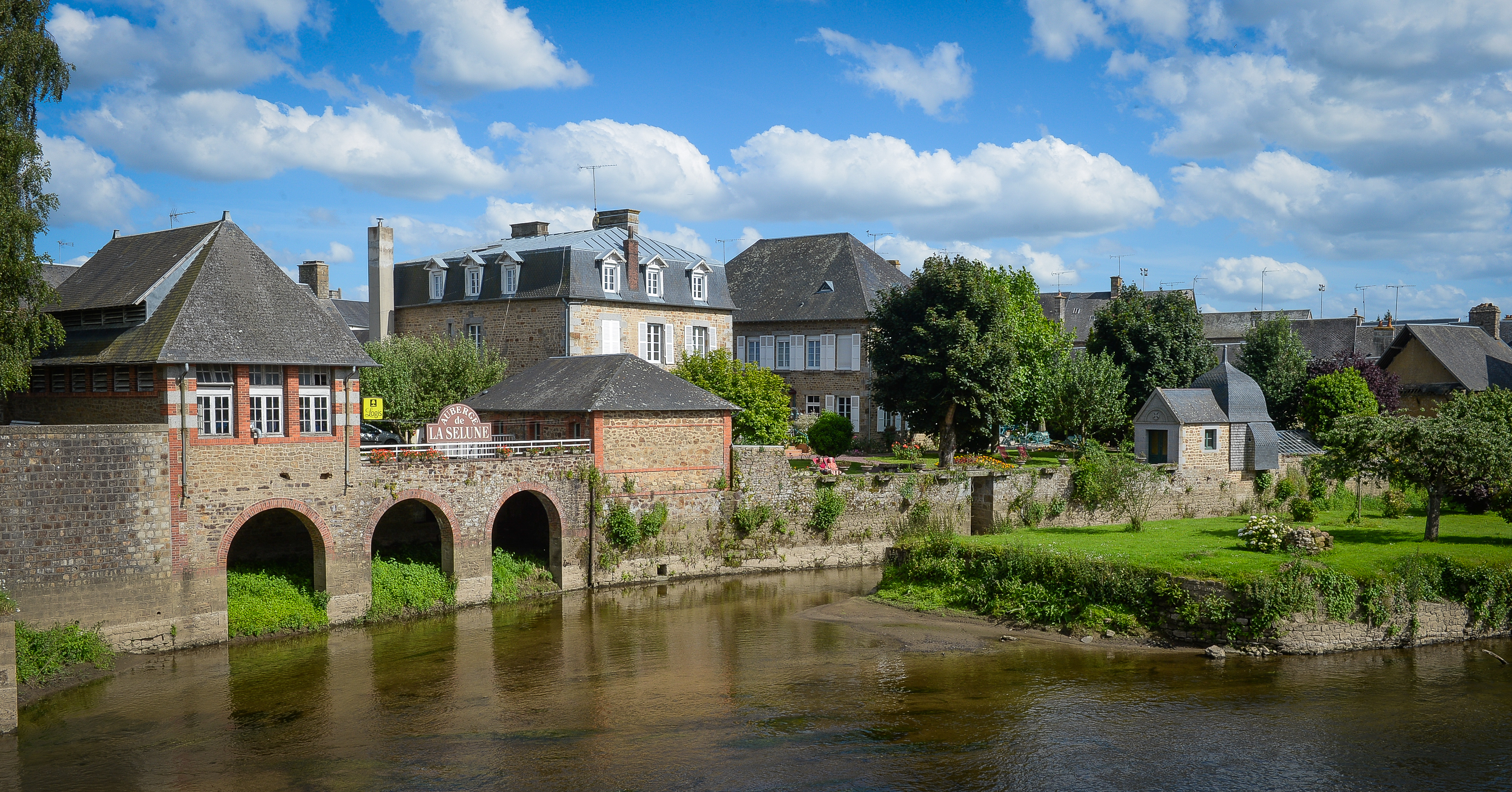 Visite guidée : patrimoine de la Sélune au fil du temps et de l'histoire