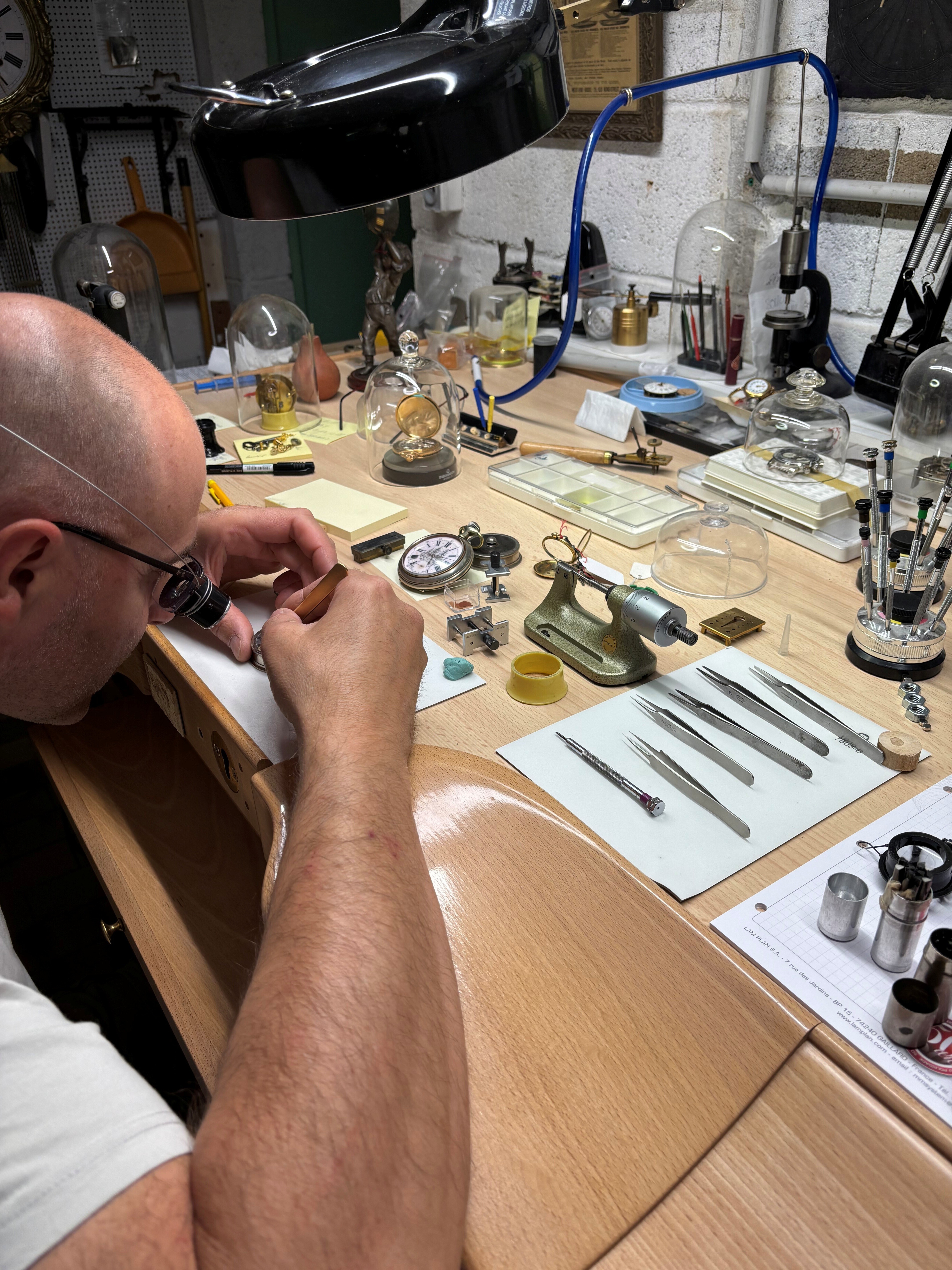 Visite d'un atelier d'horlogerie ancienne