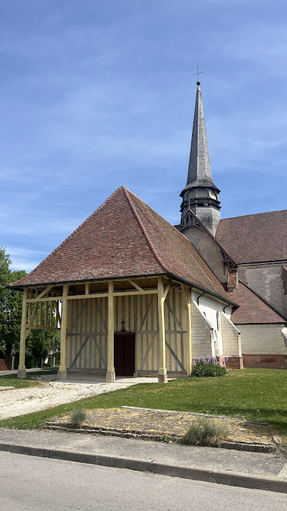 Visitez l'église Saint-Sulpice et sa tribune d'orgue en bois