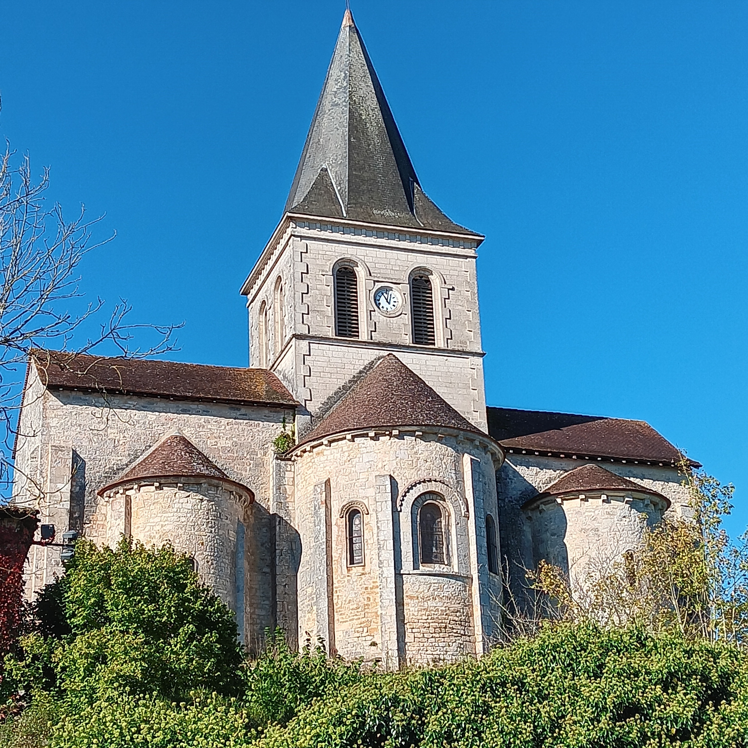 Expositions photographiques de Verteuil sur Charente : village, église