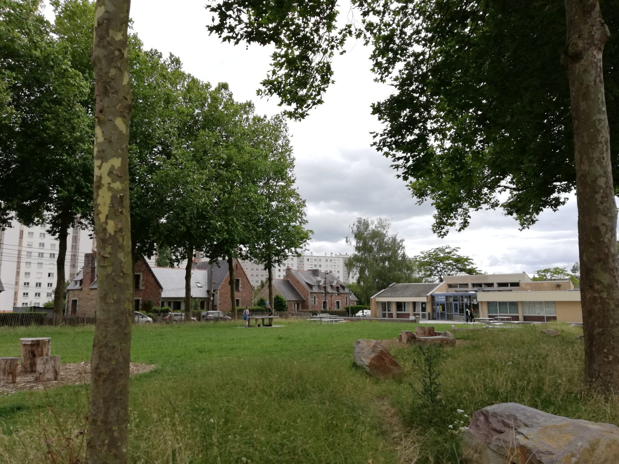 village Bir-Hakeim