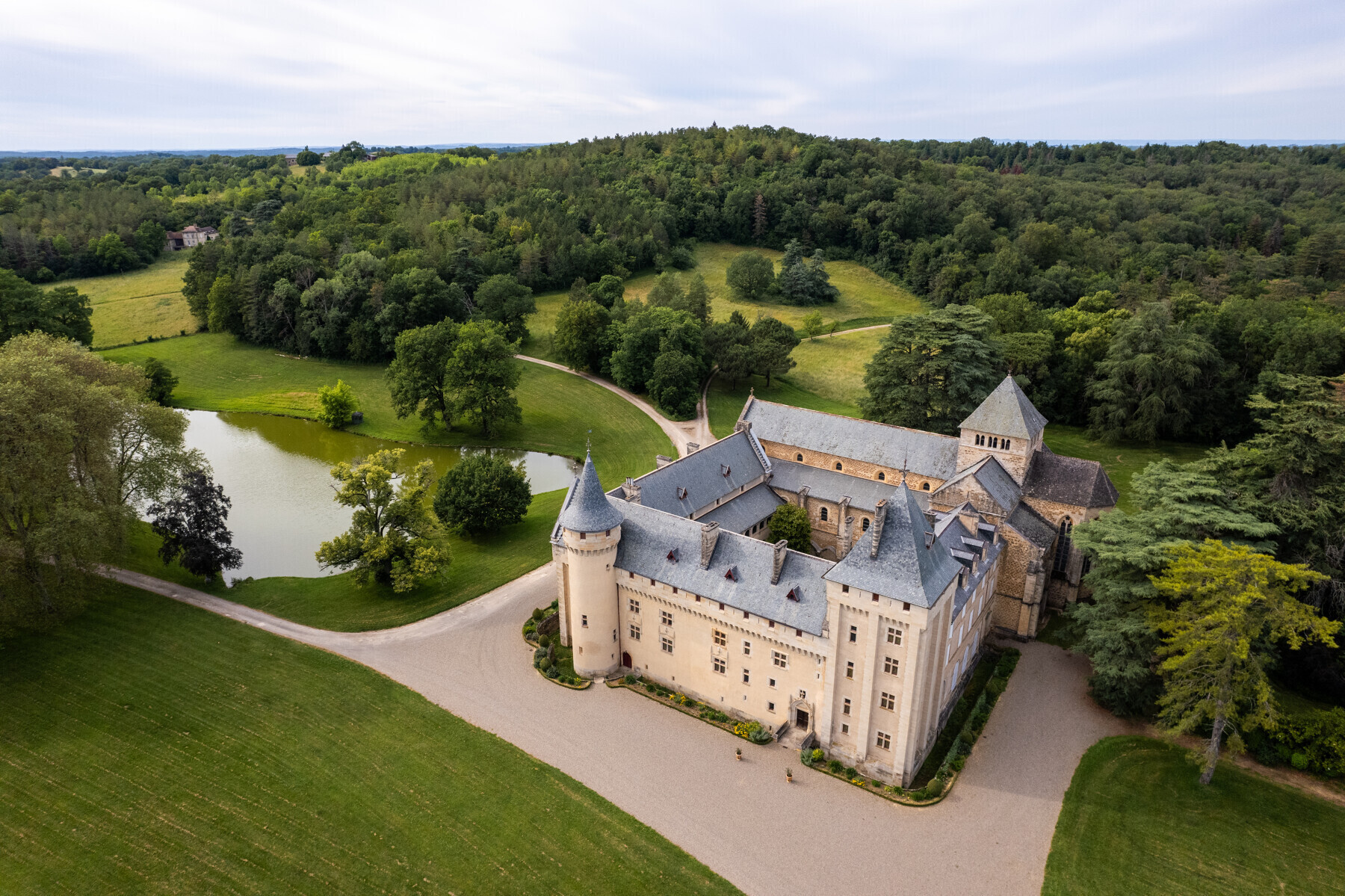 Visite commentée d'une ancienne abbaye cistercienne et fortifiée
