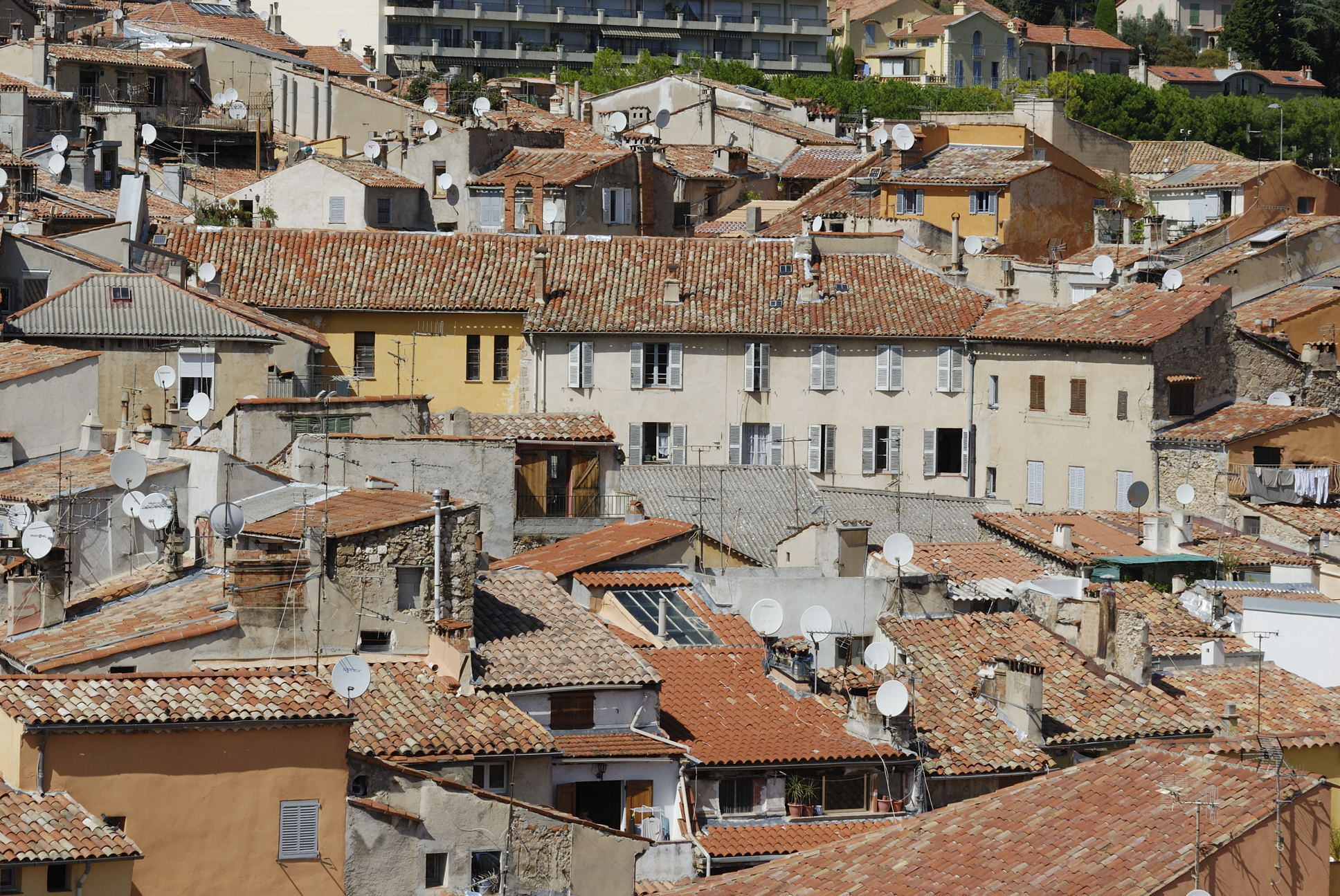 RHÉABILITATIONS ET ENJEUX CLIMATIQUES EN CENTRE ANCIEN