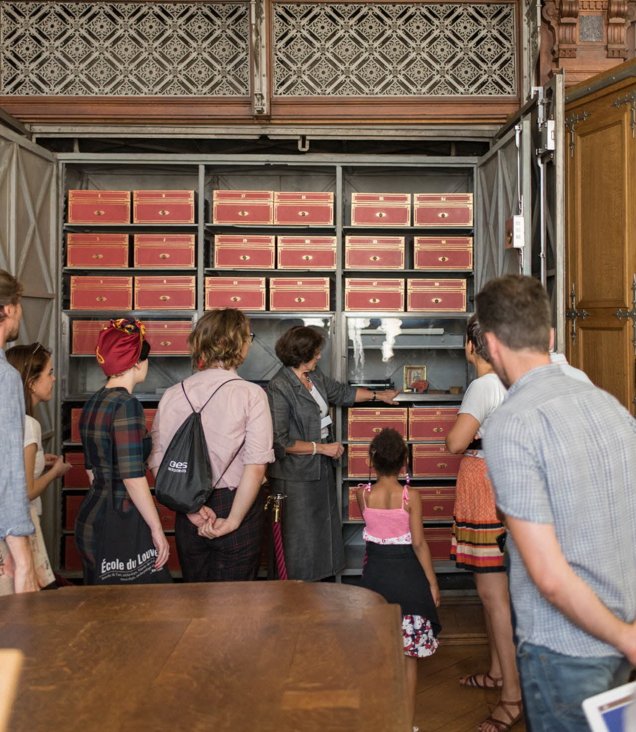 Visite guidée des Grands Dépôts des Archives nationales pour le
public famille (enfants de 7 à 15 ans accompagnés de leurs parents)