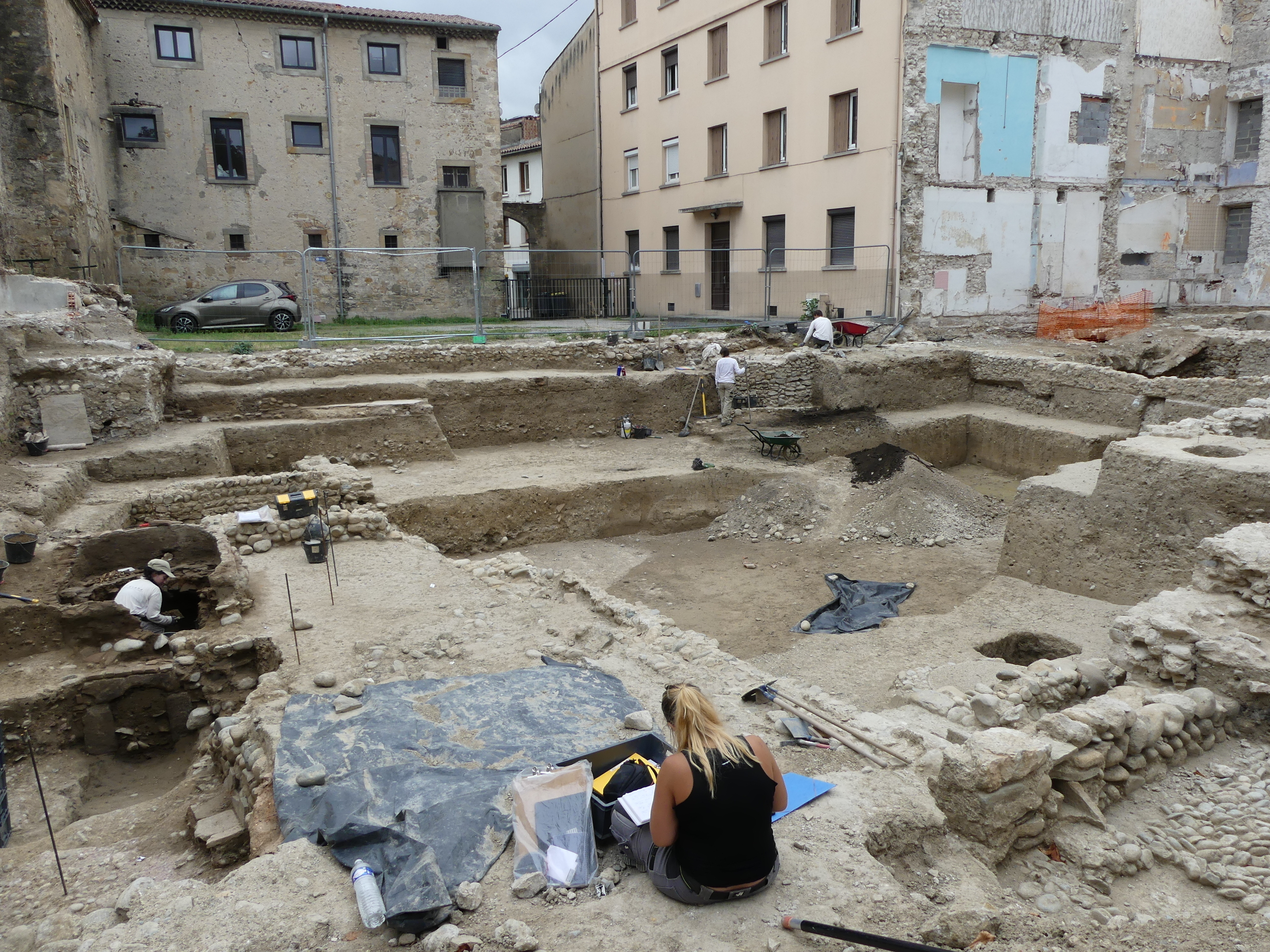 [Conférence] Sous les pavés de Limoux : huit siècles d’histoire révélés au pied de la tour Lapasset