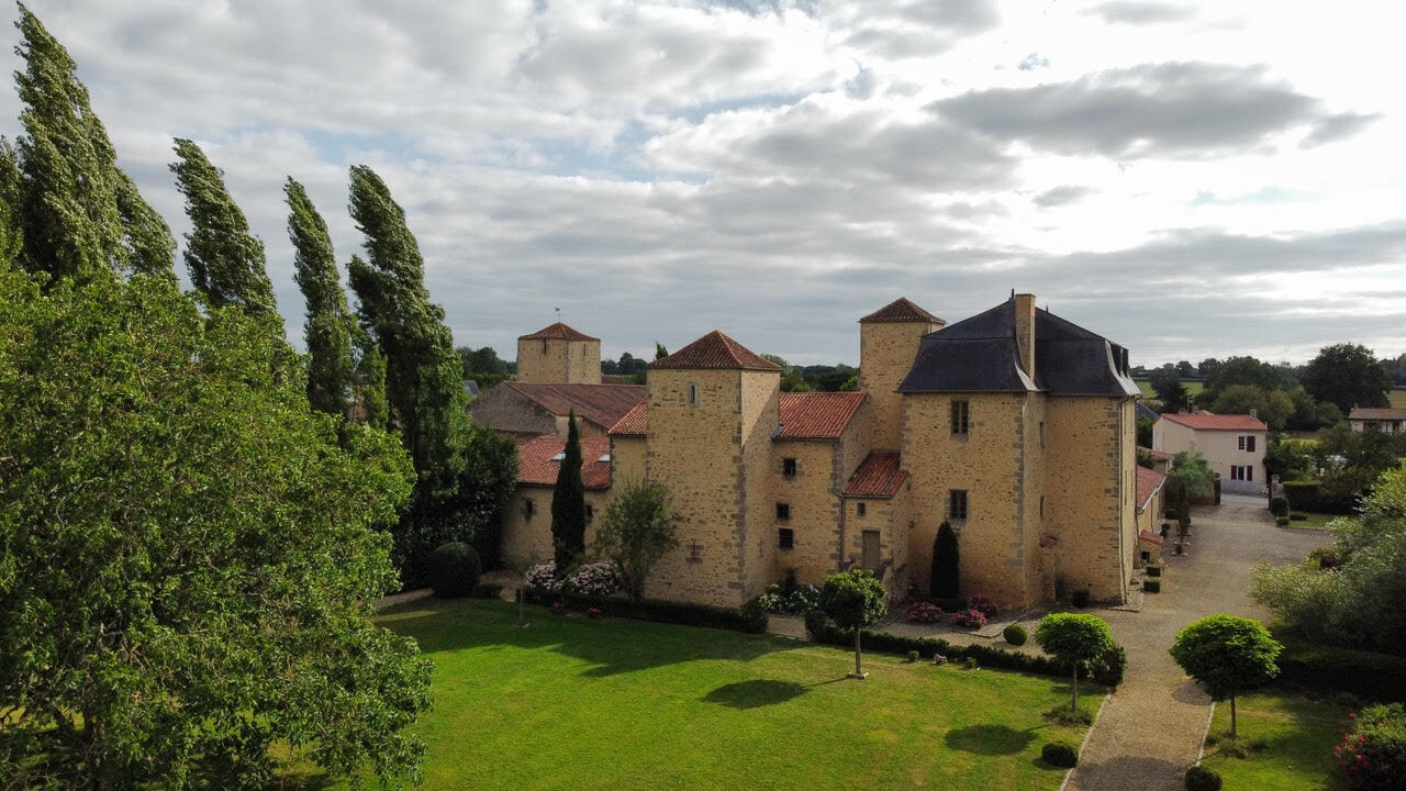 Visite du château, des chapelles et du jardin d’Oroux