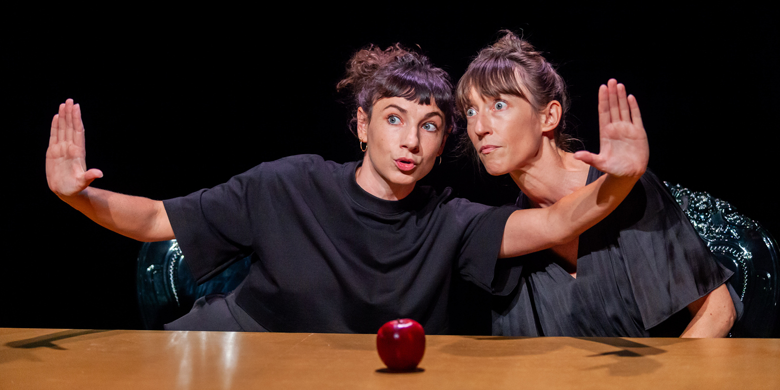La Pomme Empoisonnée · Pan ! La Cie