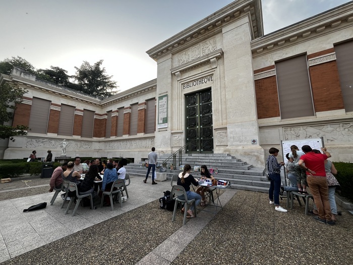 Après-midi ludique à la bibliothèque : "Venez jouer & créer"